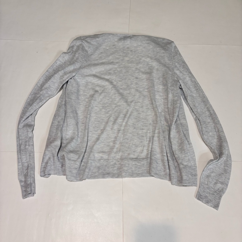 ⭐️Old Navy Light Gray Women's Cardigan - Picture 6 of 7